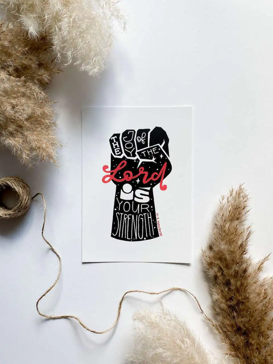 Segensstarkes christliches Motiv mit Hand, die auf göttliche Kraft verweist.