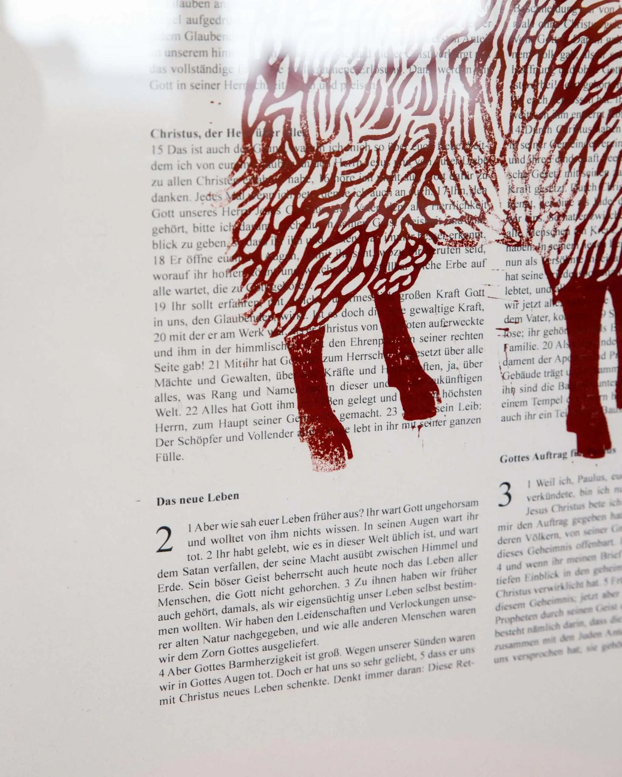 GERETTET . Die Bibel auf Art Prints . Kunstdruck A3 . Epheserbrief 5 Glaubenssymbol mit Blutlinien auf Bibeltext, christliche Kunst, religiöse Inspiration, christliche Symbole.