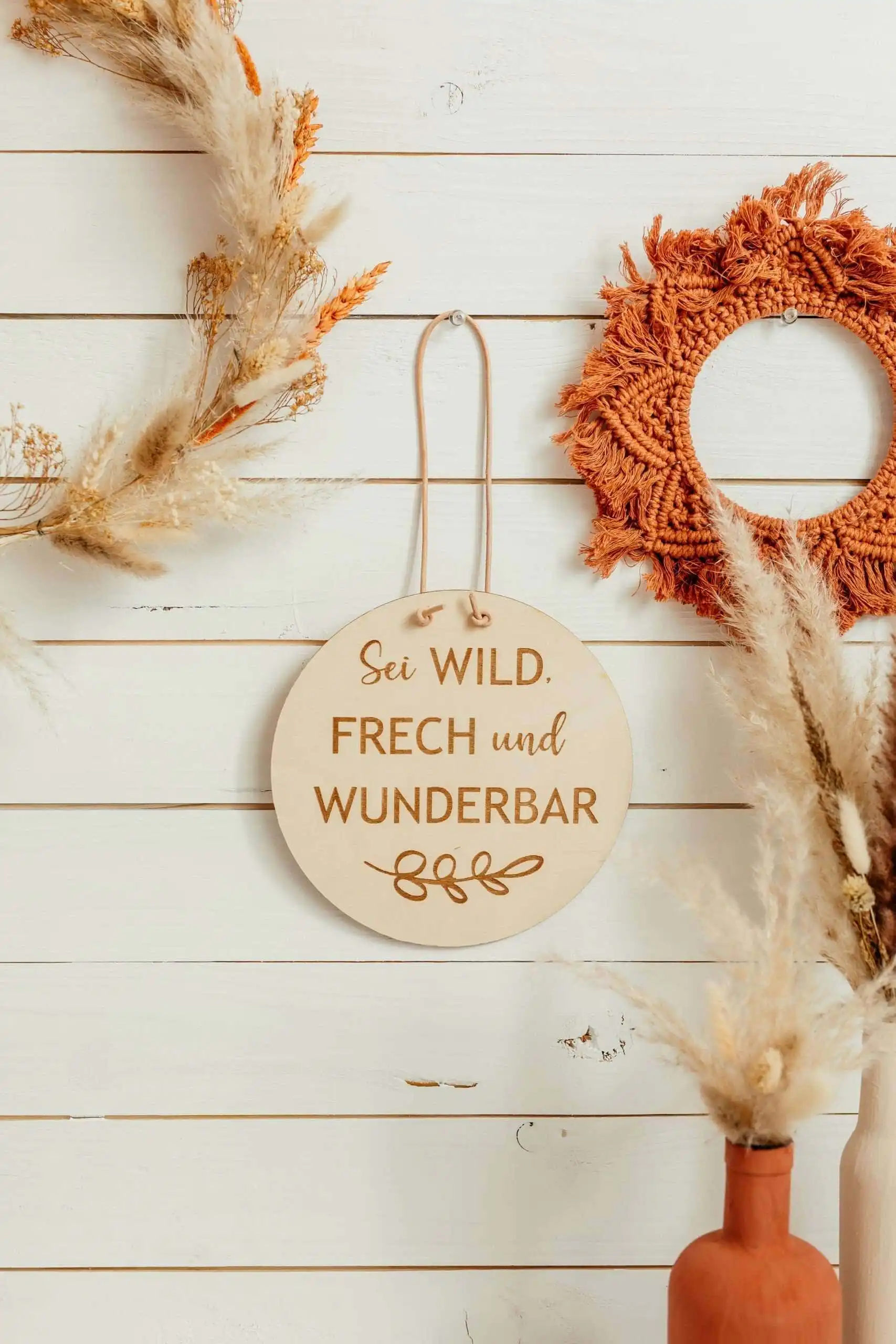 Bewegliches Dekor mit Bibelvers – Inspiration für christliche Räume.