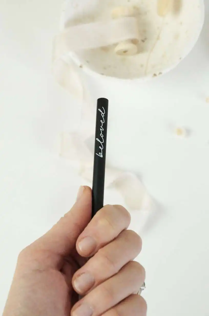 Bleistift Set "beloved" 2 Gebetsstift mit Christenaufschrift, religiöses Accessoire, christliche Spiritualität, christliches Geschenk.