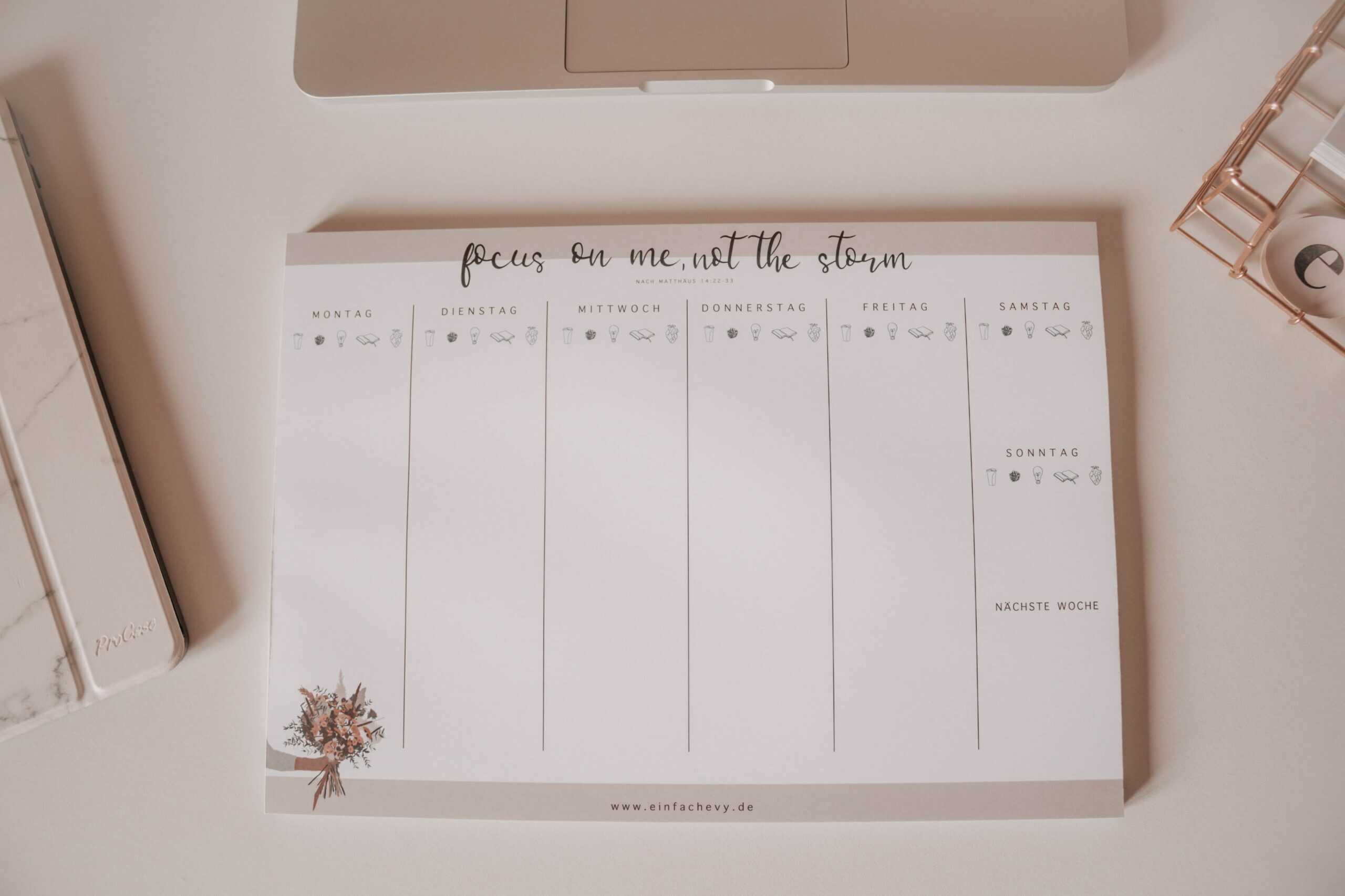 focus on me - Wochenplaner 1 Digitale Wochenplanung für christliche Inspiration, Gebetsagenda, christliche Motivation.