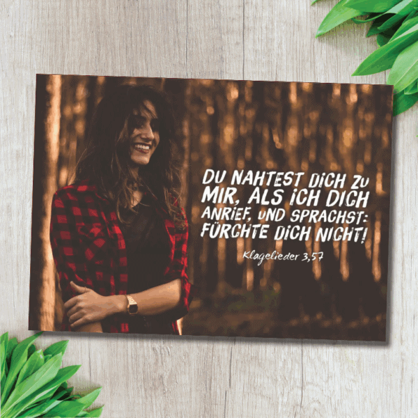 Authentische christliche Kleidung und Accessoires auf mookho.de.