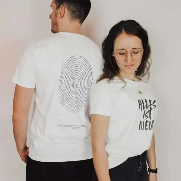 Hochwertige christliche T-Shirts mit inspirierenden Designs für Damen und Herren.