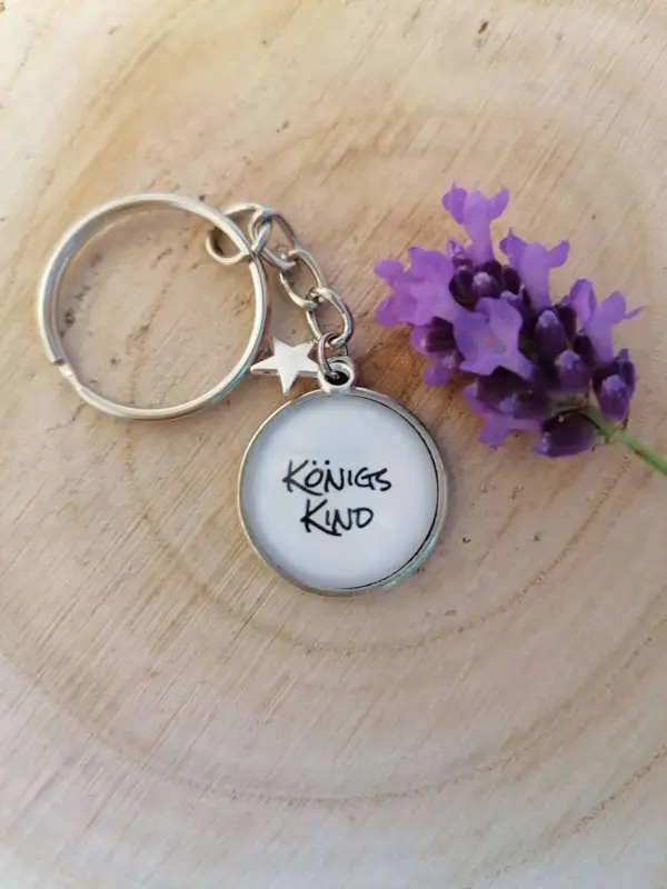 Schlüsselanhänger mit "Königs Kind" Schriftzug, christliche Schmuckartikel, Glaube Geschenk.