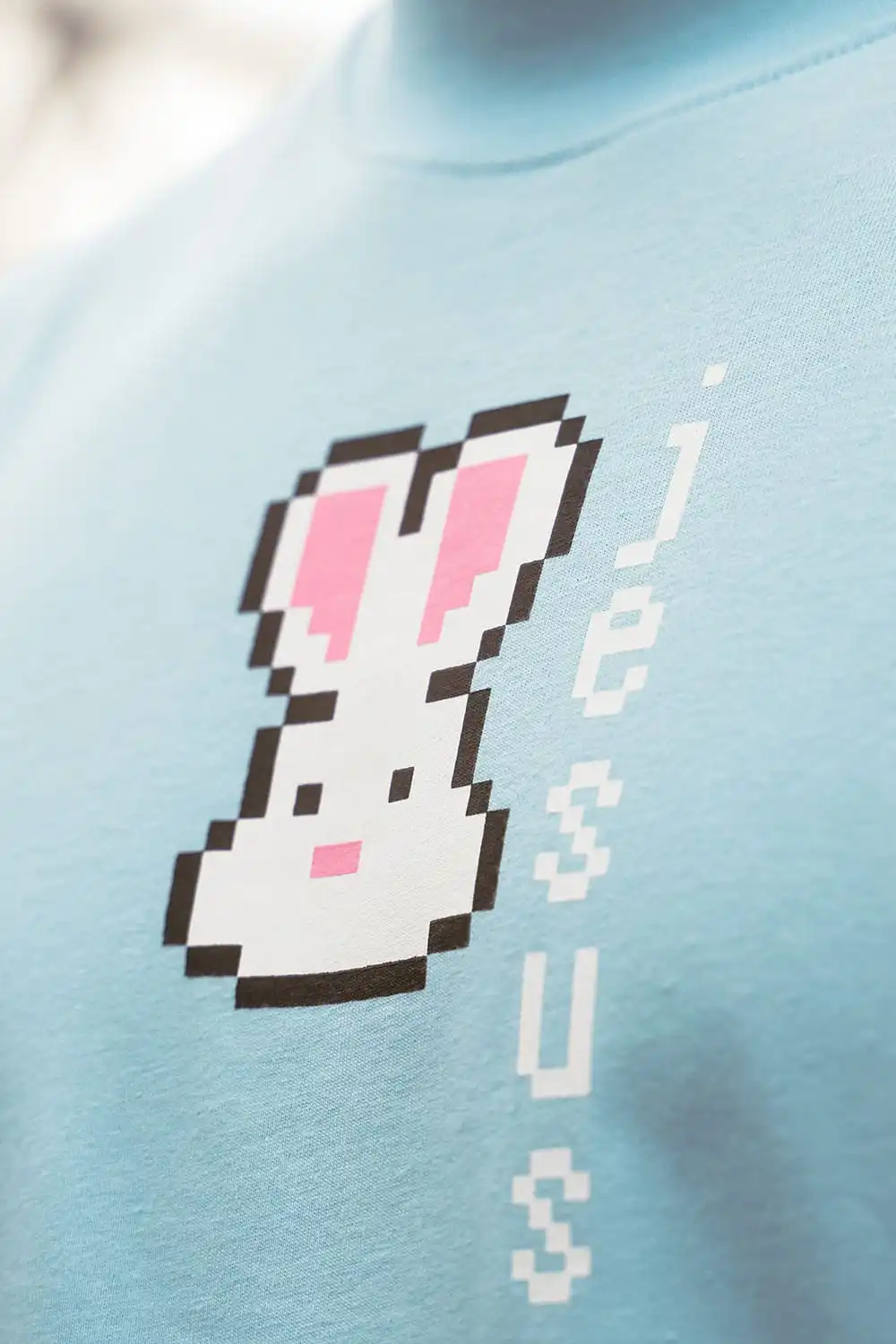 Lovely Rabbit Oversize Tee 4 Pixelart Osterhase mit Herz, christliche Designs, christliche Marken, Mookho.de Marketplace.