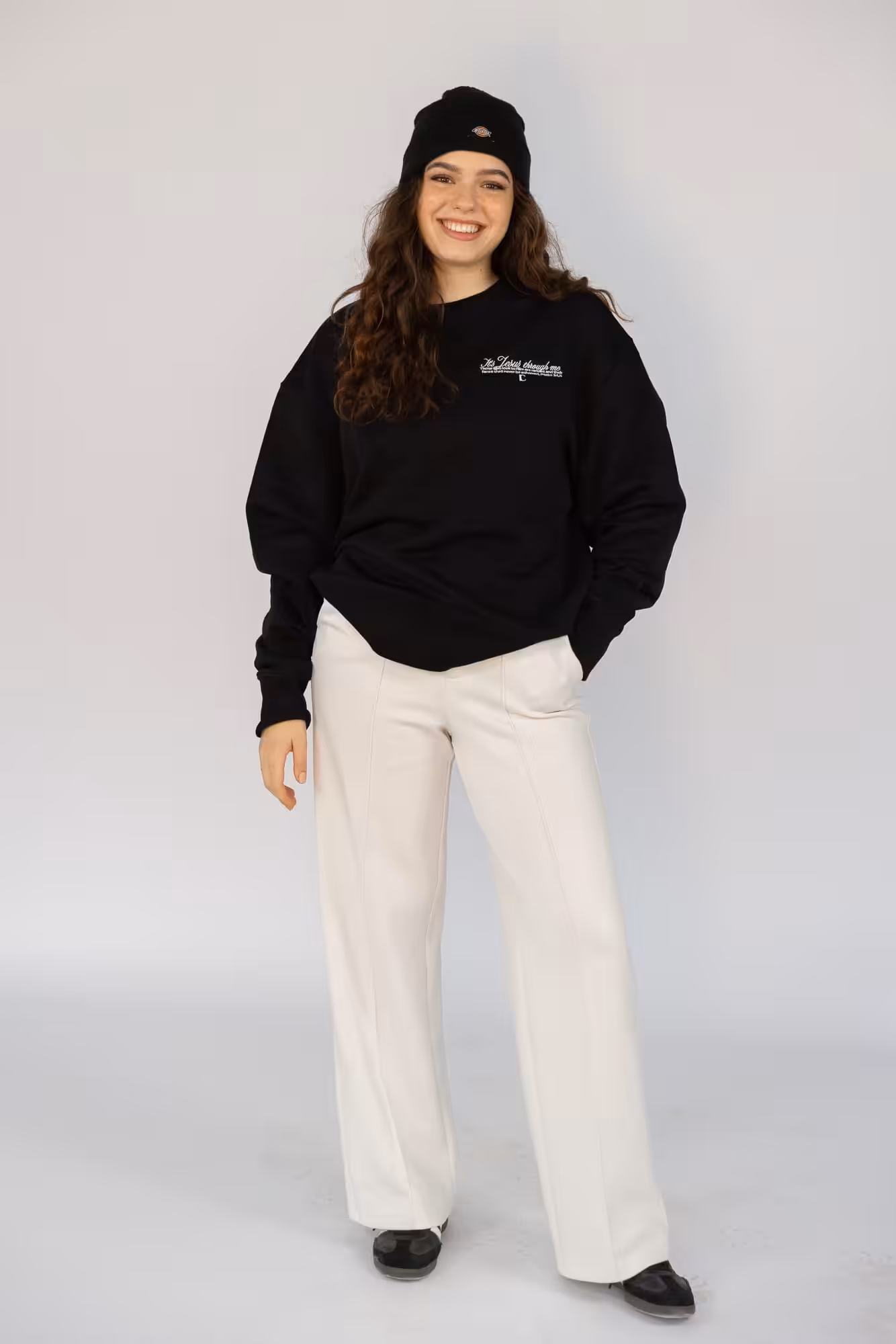 It's Jesus Sweater | schwarz 1 Moderne christliche Streetwear für Damen auf mookho.de.