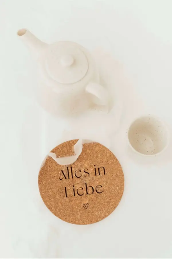 Nur einen Moment, bitte. Hier sind die gewünschten SEO-Texte für das Bild:.