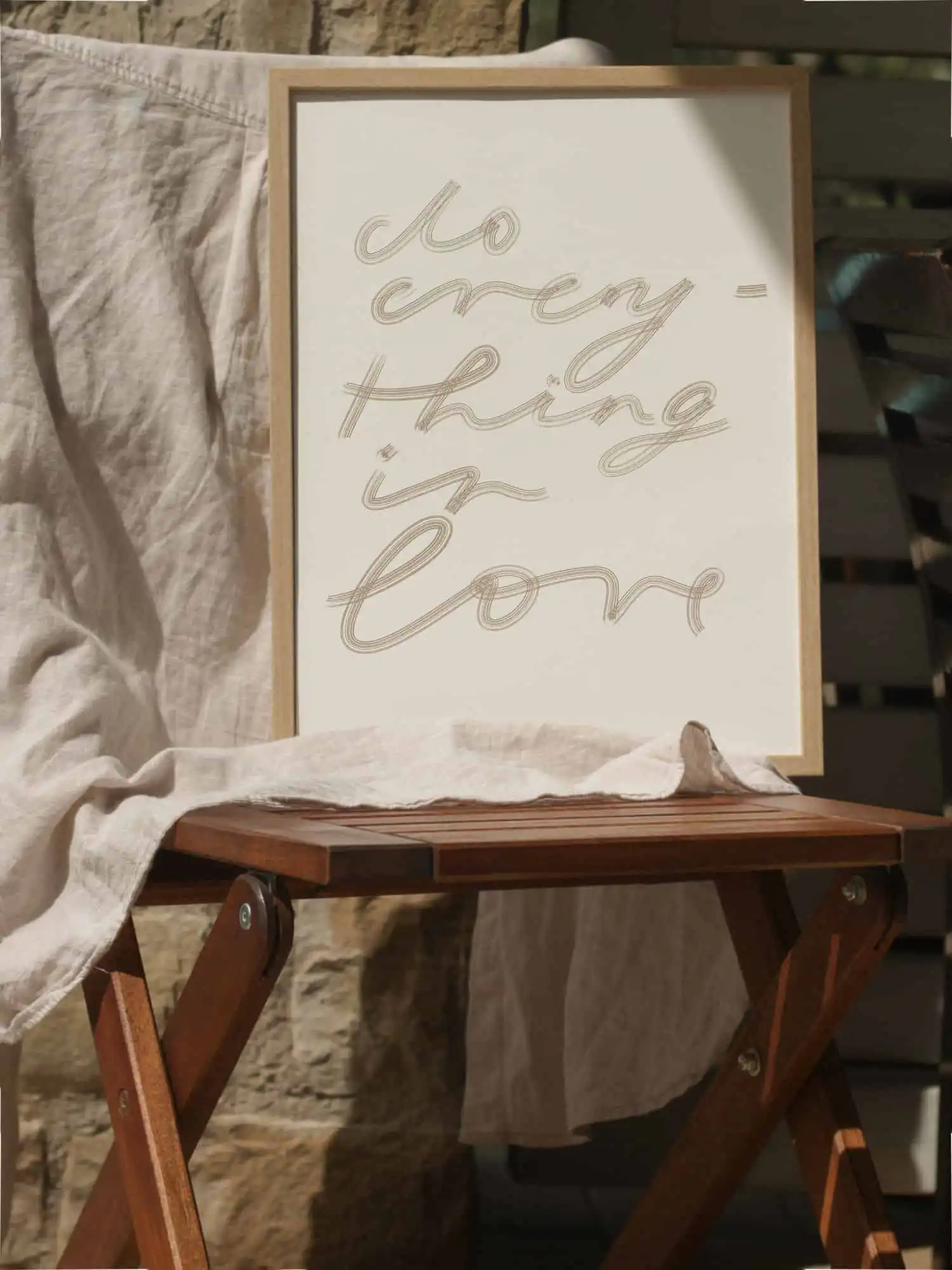 Poster "Do everything in love" 2 Dankeschön, hier sind die SEO-optimierten Beschreibungen:.