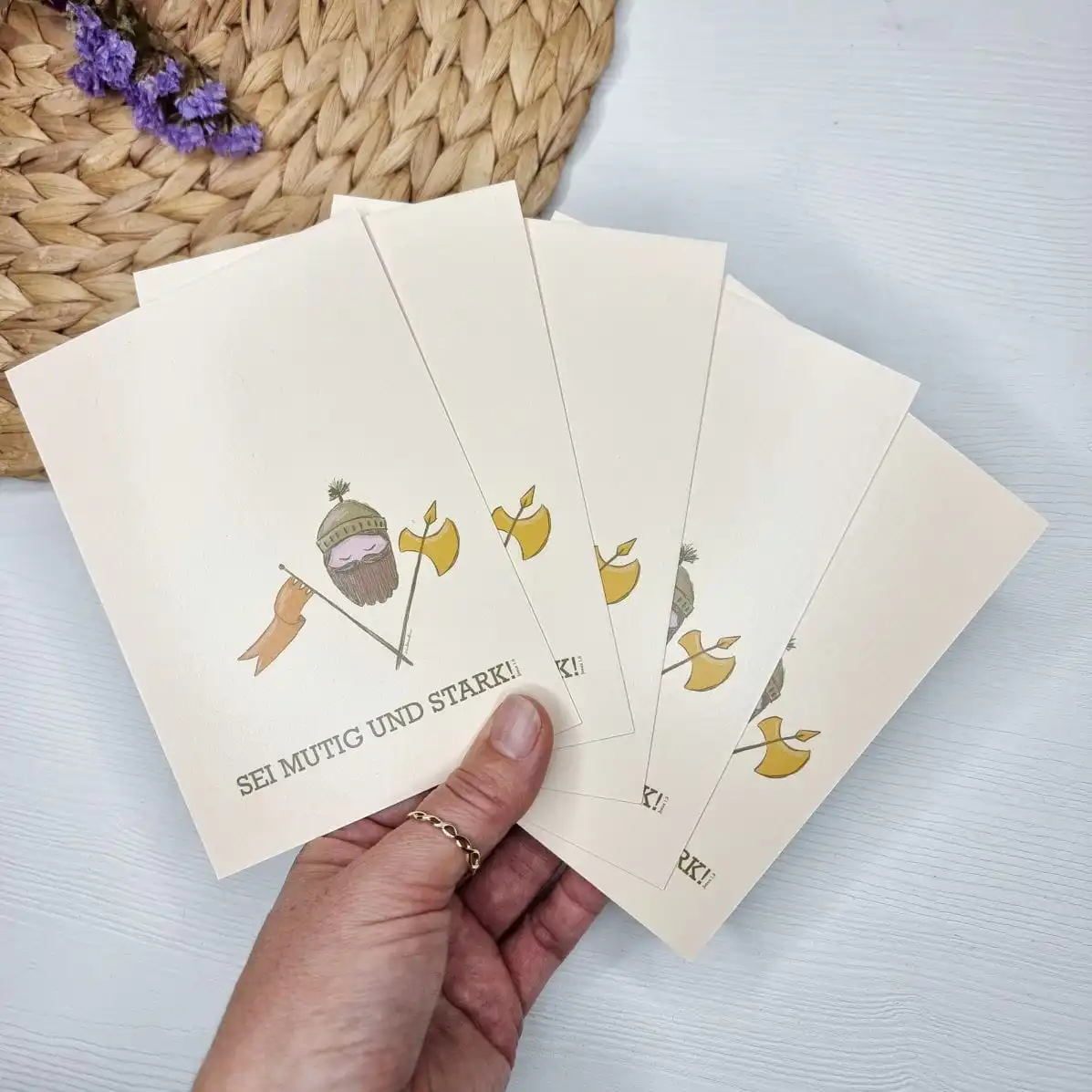 Postkartenset "Mutig und Stark" 1 Glaube inspirierende Grußkarten für Christen mit mutigen Botschaften.