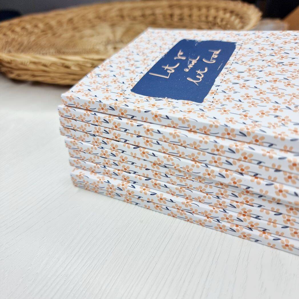 Notizheft Let Go and Let God 4 Gottesliebessprüche auf Karten - Christliche Grußkarten für Glaubensgeschenke.