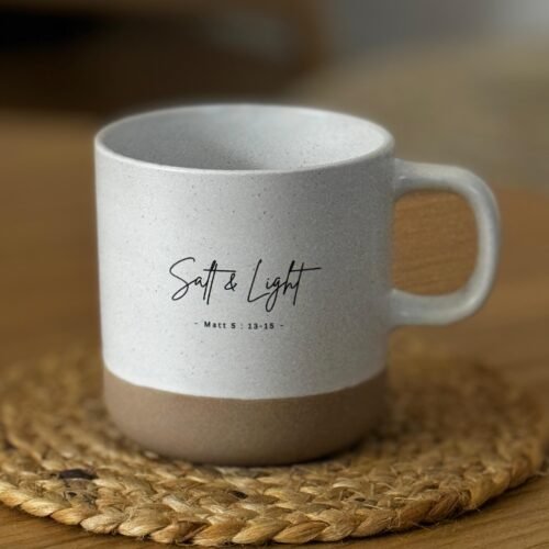 christliche Kleidung Tasse "salt & light" mookho