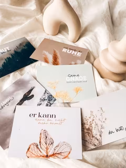 Inspirierende christliche Grußkarten und Dekorationen auf mookho.de.