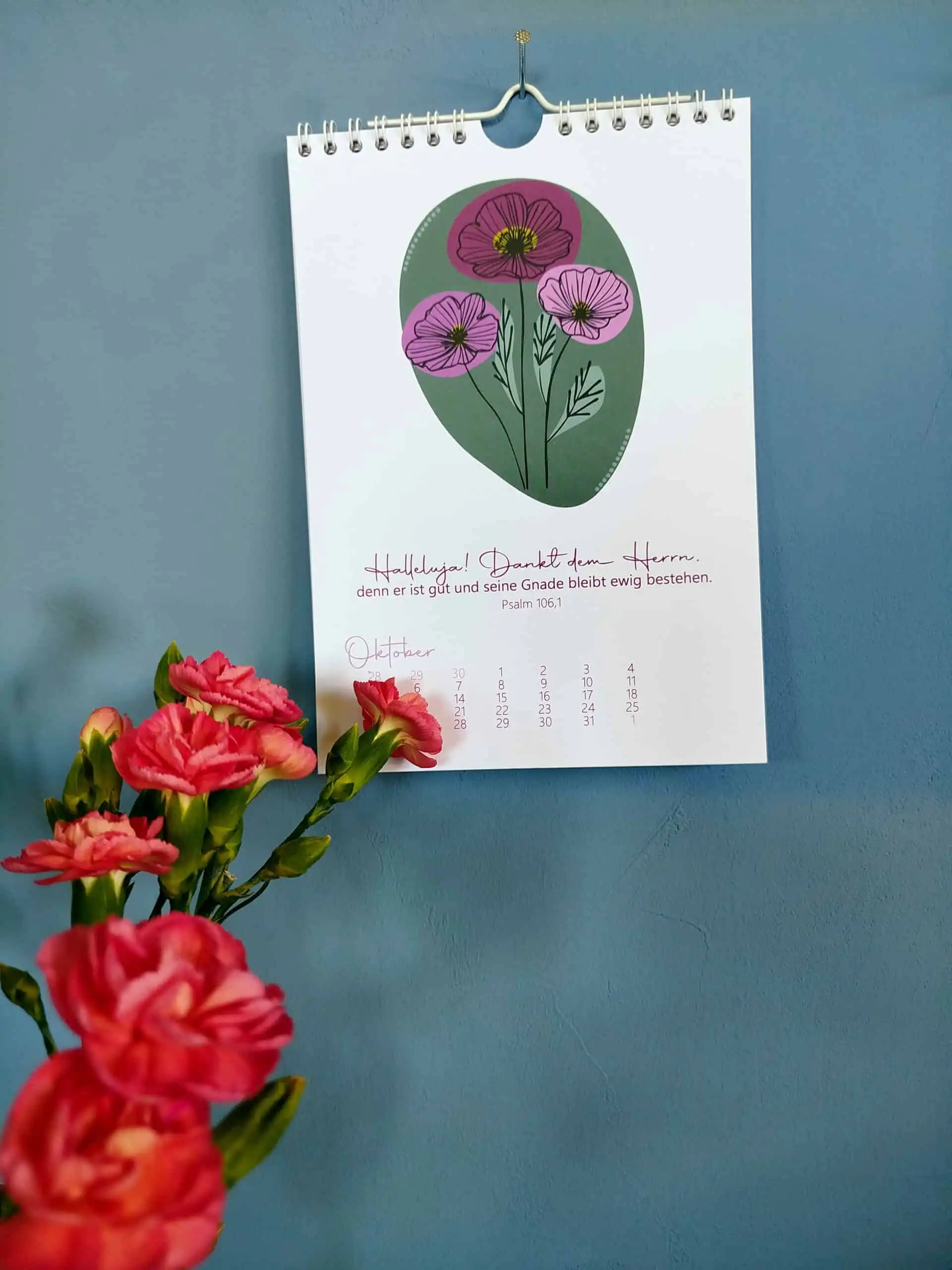 Blumenkalender DinA5 5 Blumenbild mit christlichem Hintergrund, kirchliche Dekoration, religiöse Wandkunst.