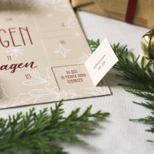 Adventskalender mit 24 Bibelversen, ideal für die Vorweihnachtszeit. Perfekt für Familie, Paare und als Geschenk.