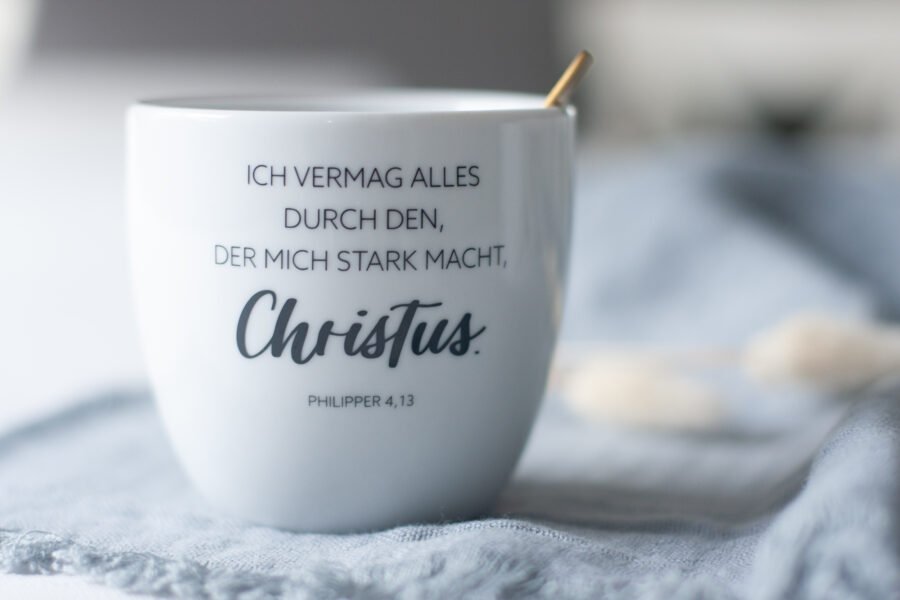 Christliche Geschenktasse – hochwertig bedruckte Tasse mit Bibelvers Philipper 4,13