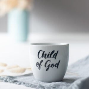 Christliche Tasse mit Spruch – stilvolle Keramiktasse Child of God von himmelhoch.art