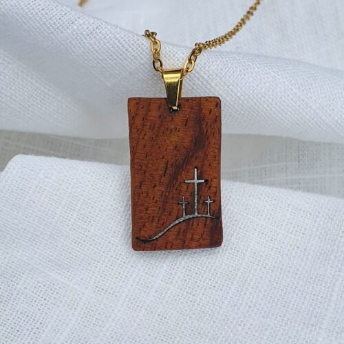 christliche Kleidung Handgemachte Kettenanhänger aus ugandischem Edelholz mit goldener Edelstahlkette KOINONIA INSPIRATIONS