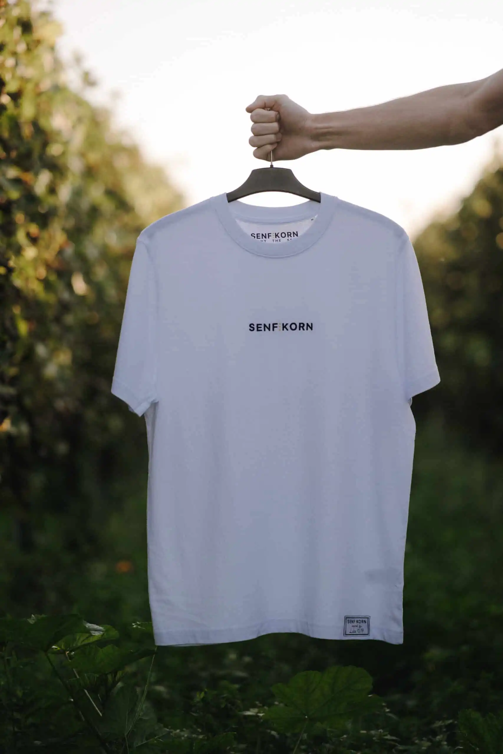 Senfkorn | Christliches T-Shirt – unisex weiß – Bio-Baumwolle – Fair Wear 5 Moderner Christentum T-Shirt mit Bibelvers, christliche Mode, Geschenk für Gläubige.