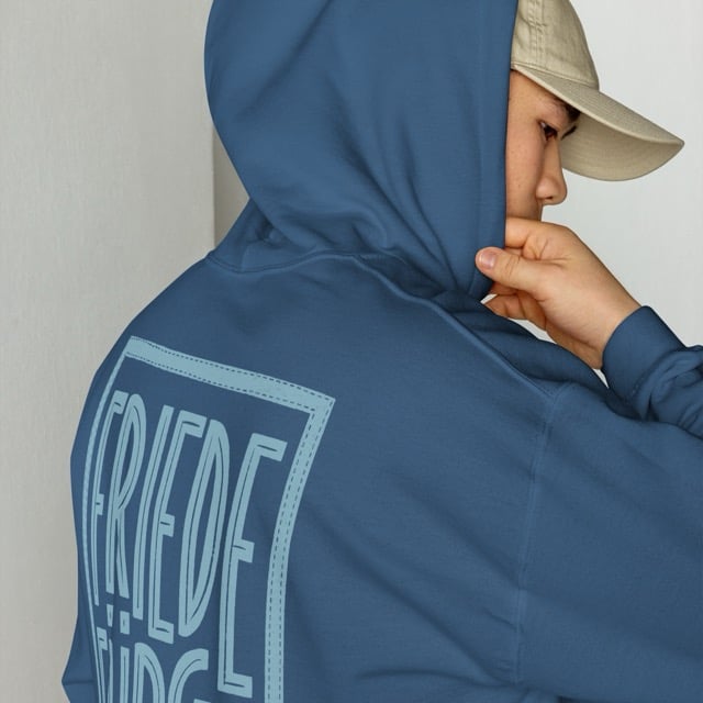 Modischer Kapuzenpullover Mit Christlichem Druck, Nachhaltige Christliche Mode.