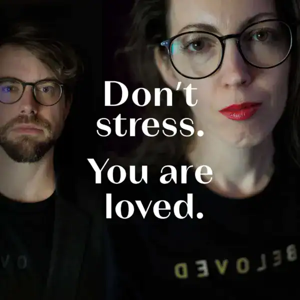 Stressfreie lebensfreude, inspirierende lebensweisheit, mentales wohlbefinden, positive motivation, selbstliebe und achtsamkeit.