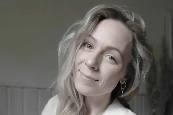 Natürlich, hier sind die SEO-freundlichen Texte für das Bild:.