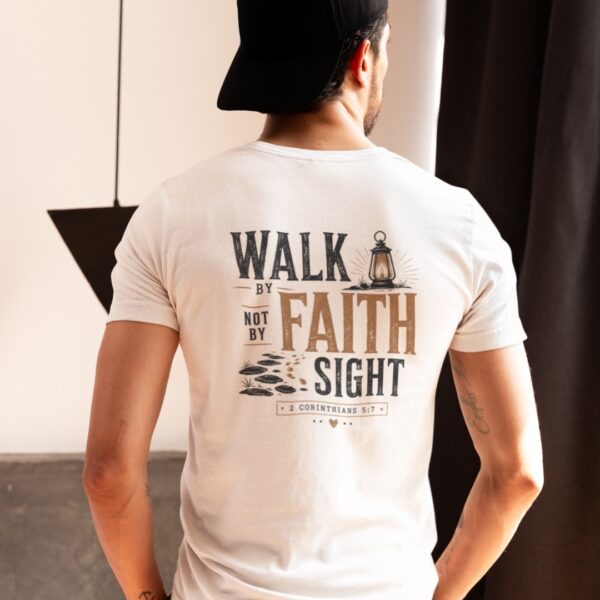 Motivierendes christliches T-Shirt mit Bibelvers 2. Korinther 5,7.