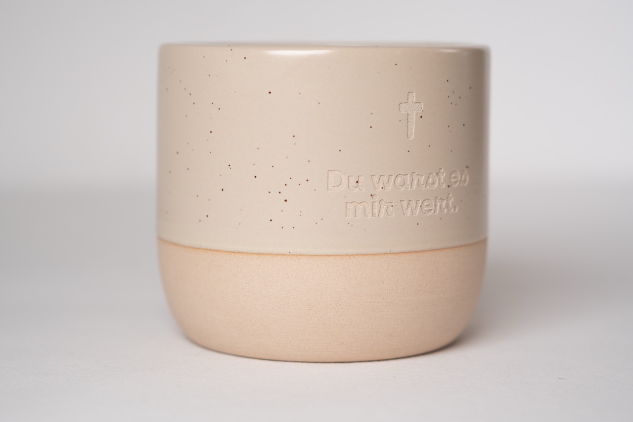 'Du warst es mir wert' - Tasse 230 ml | Gravierte Steingut- Tasse | christliches Geschenk 3 'Du warst es mir wert' - Tasse 230 ml | Gravierte Steingut- Tasse | christliches Geschenk – Bild 3